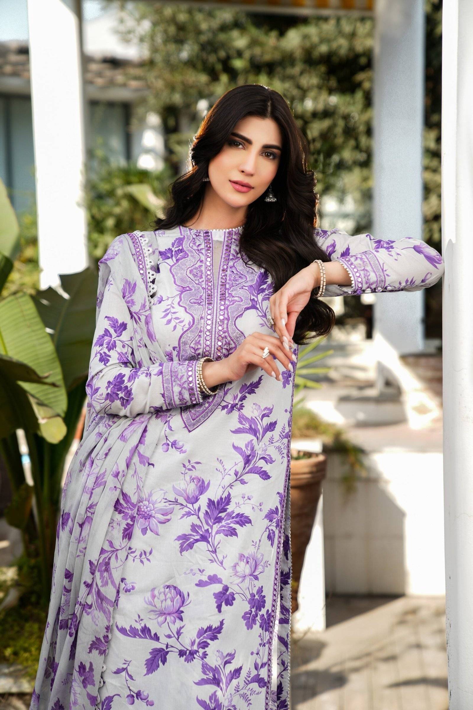 ANEELAS SWISS LAWN
