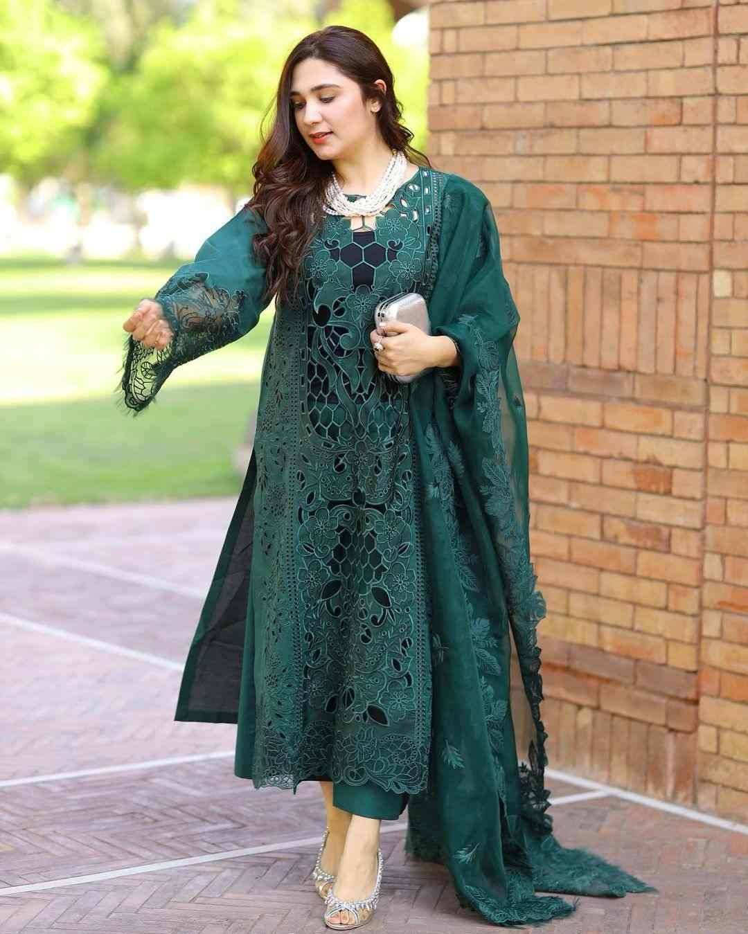 Maryam perwaiz Green LAWN