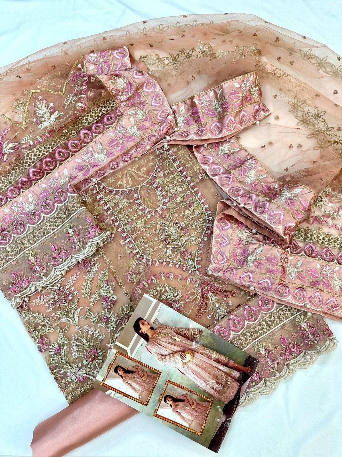 Gulaal Aysel Pink