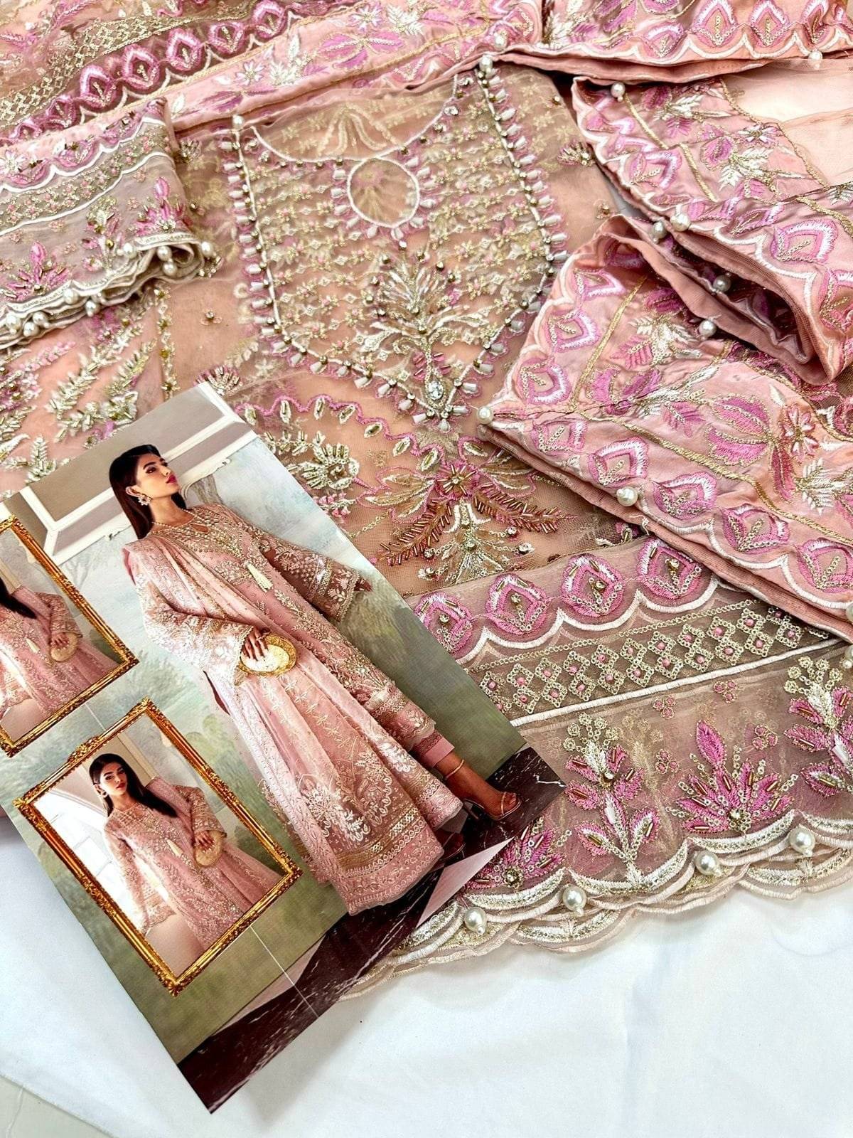 Gulaal Aysel Pink