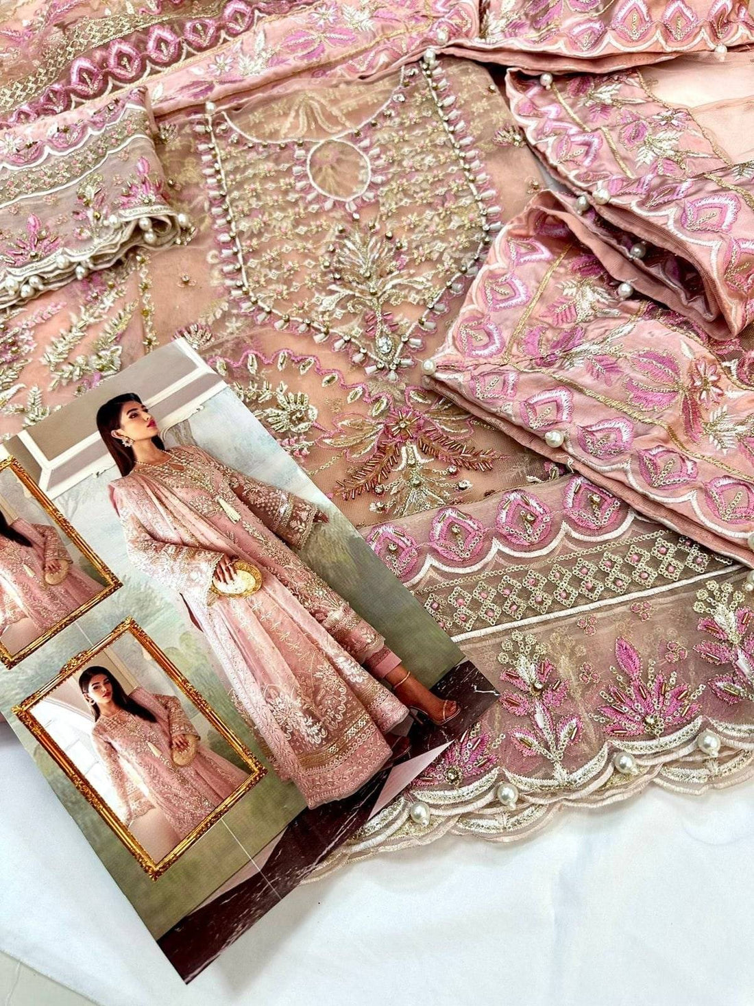 Gulaal Aysel Pink