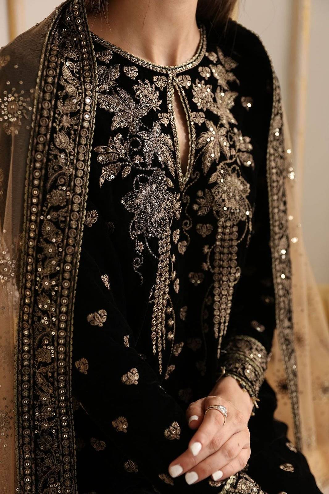 Jazmine VELVET COLLECTION