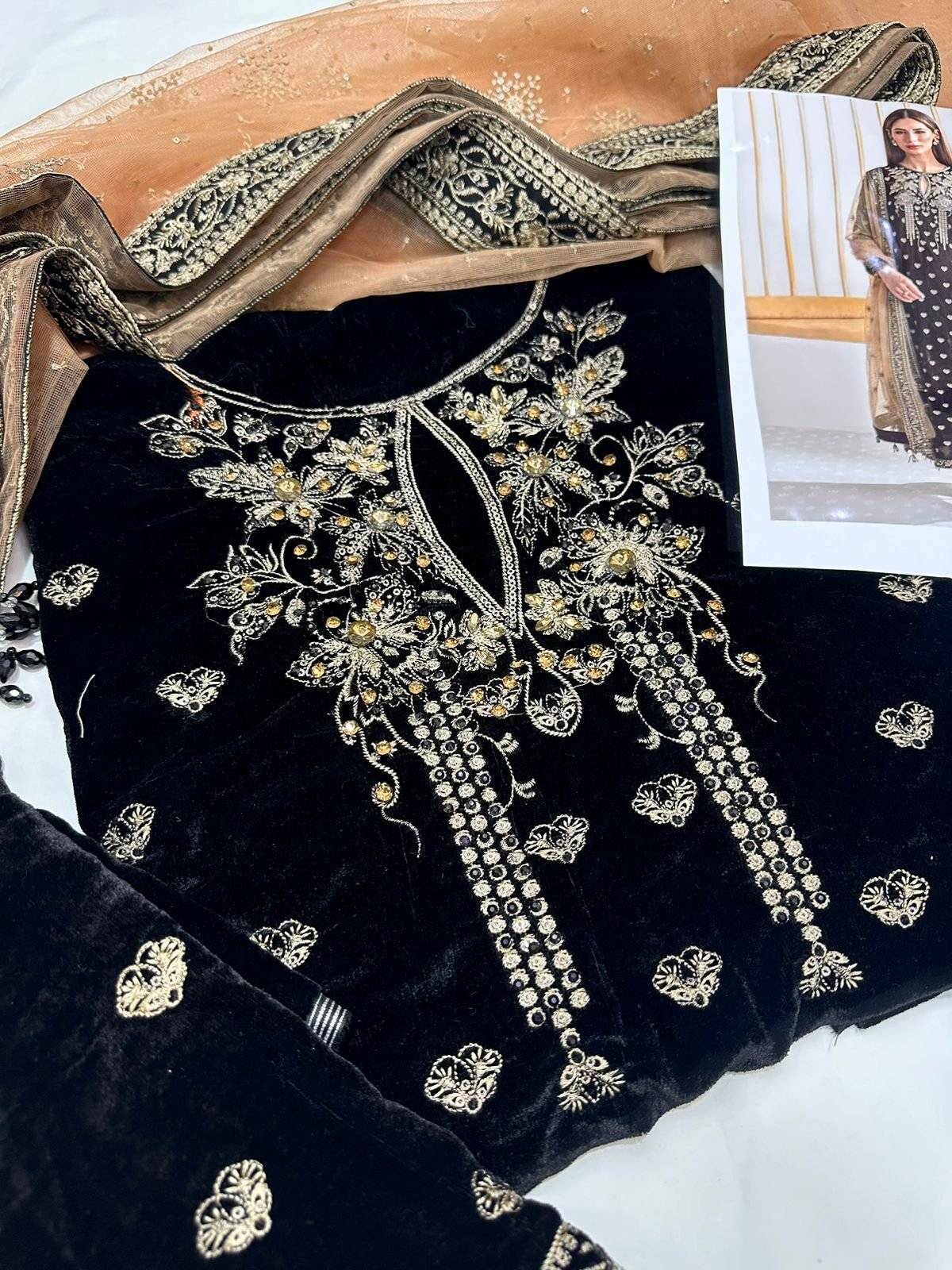 Jazmine VELVET COLLECTION