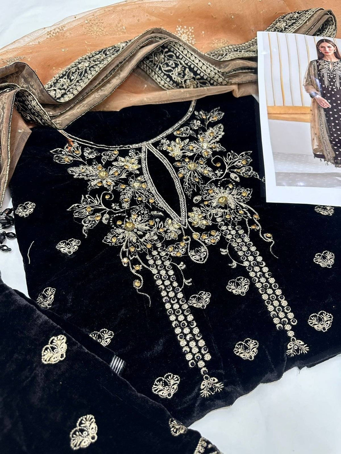 Jazmine VELVET COLLECTION