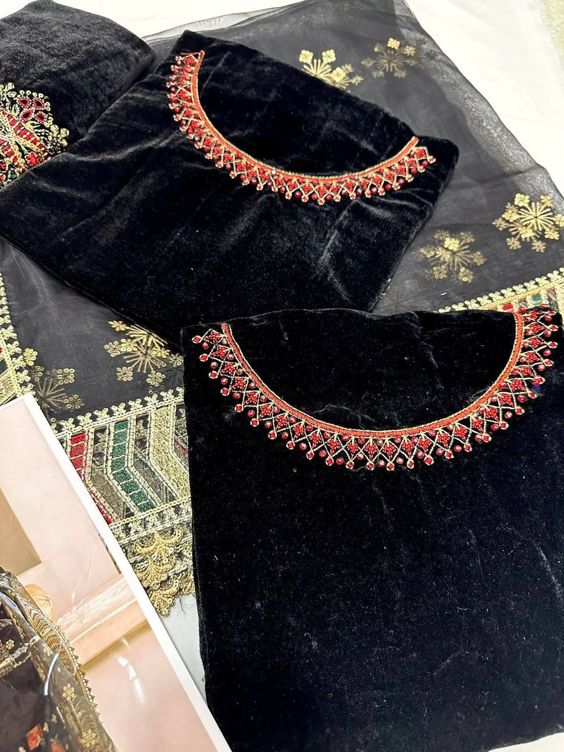 BAROQUE FULL VELVET