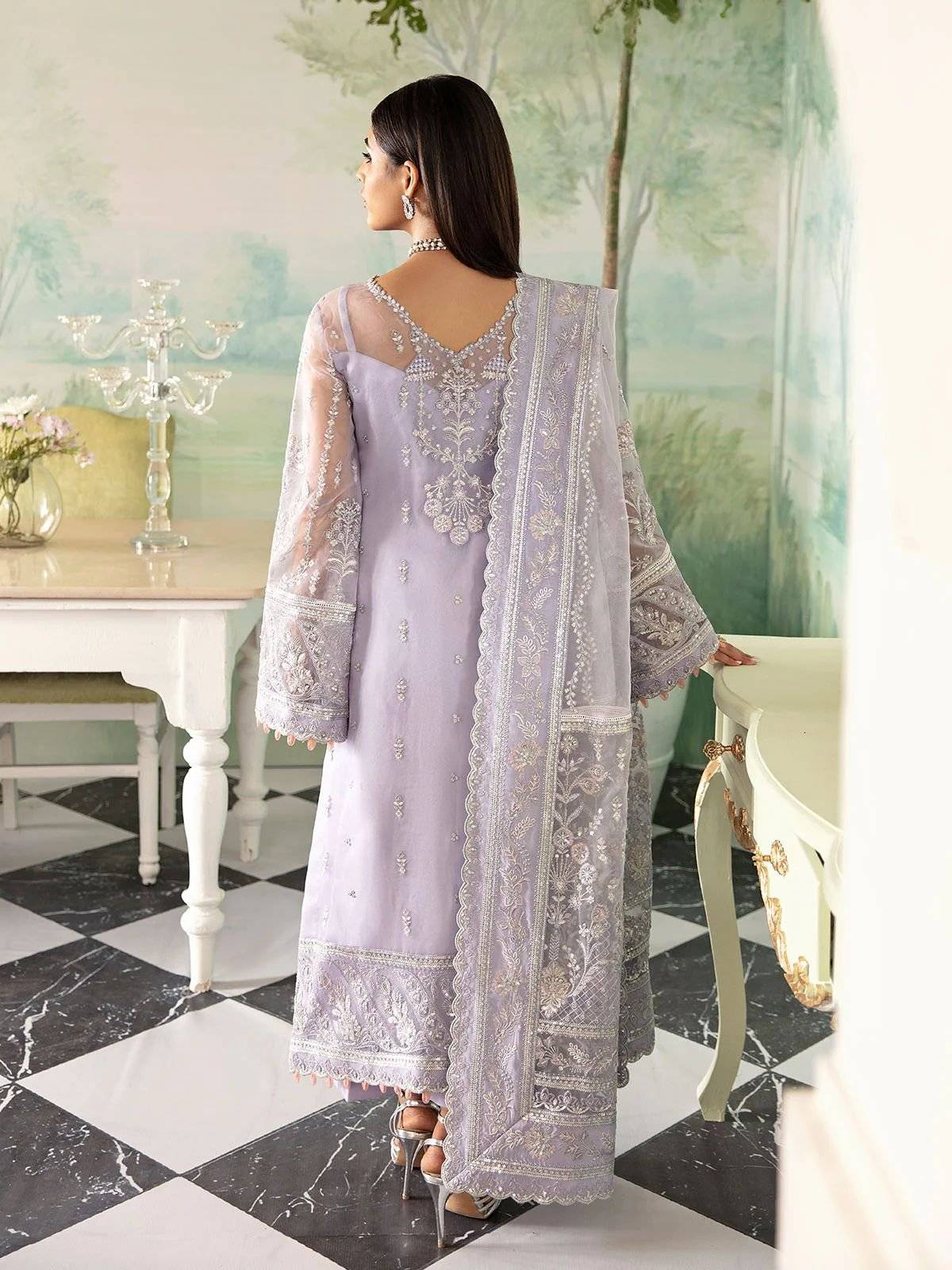 Gulaal liana lilac
