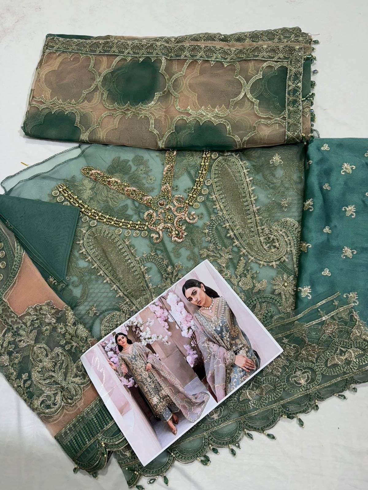 IMROZIA BADAL ORGANZA