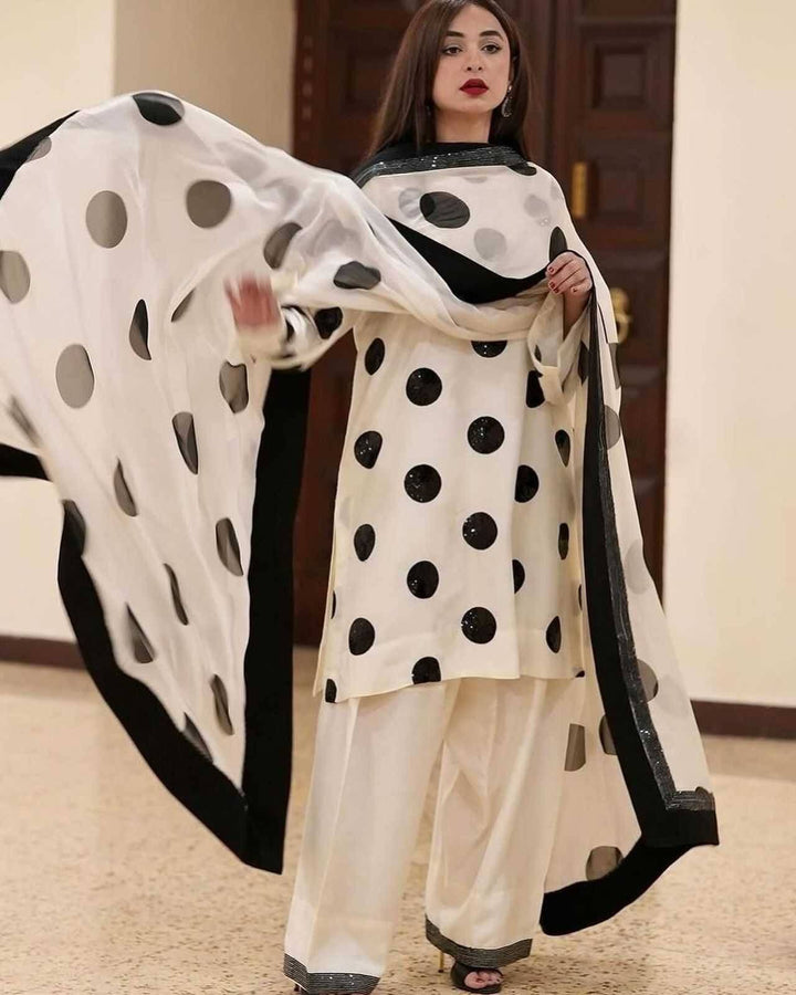 Yumna zaidi Lawn polka Dots