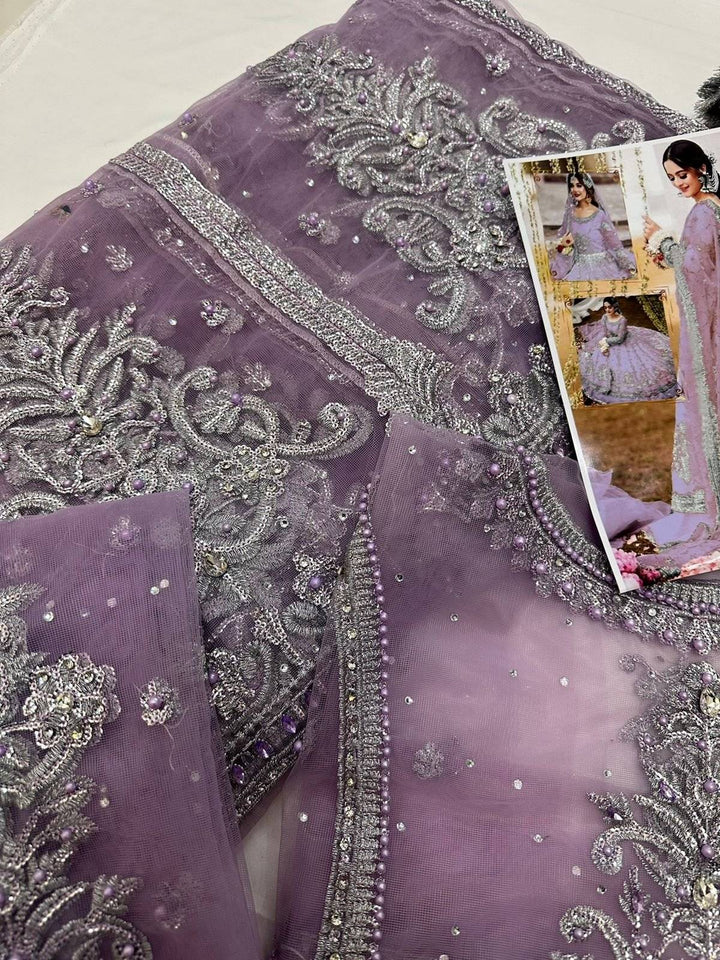 Aiman khan Now In lilac Color