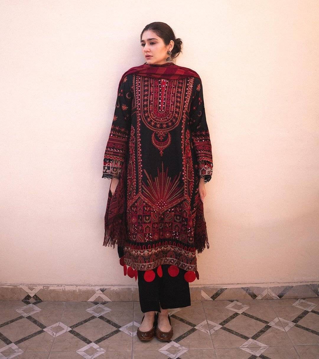 MARYAM HUSSAIN LAWN