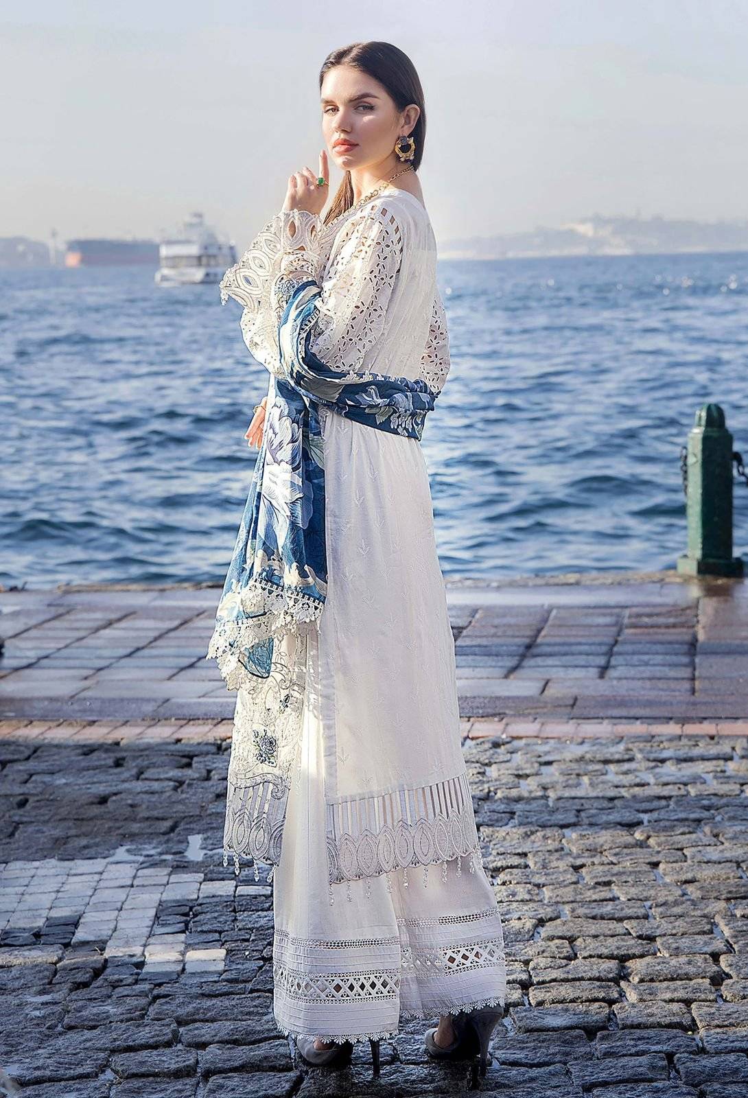Adan Libas LAWN / Silk dupatta