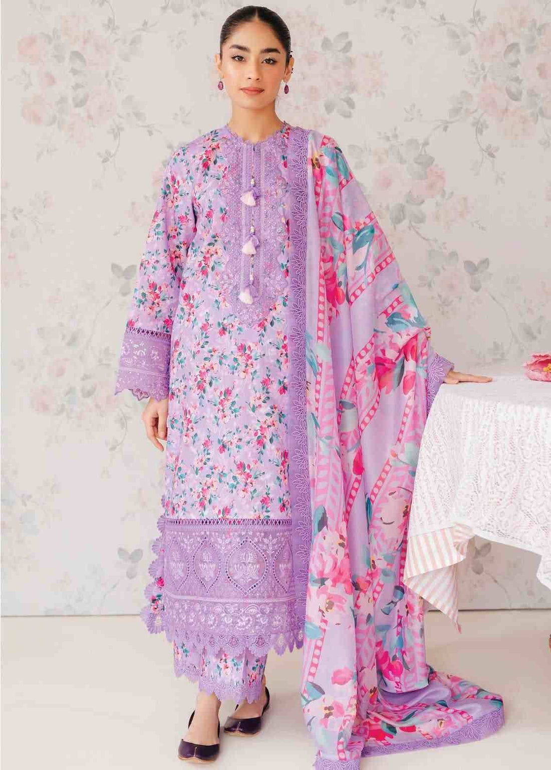 AFROZEH LAWN FLORAL LILC