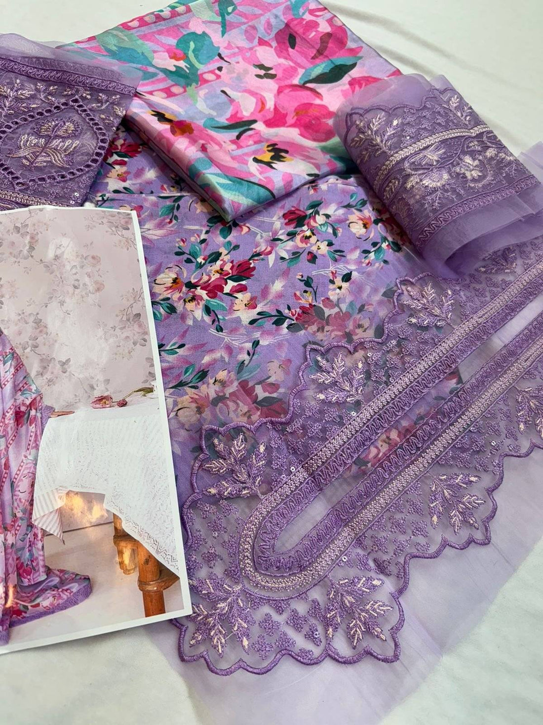 AFROZEH LAWN FLORAL LILC