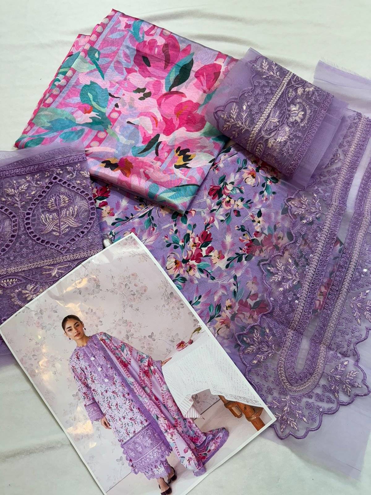 AFROZEH LAWN FLORAL LILC