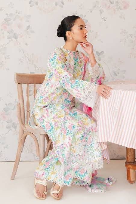 Afrozeh Vanilla floral LAWN