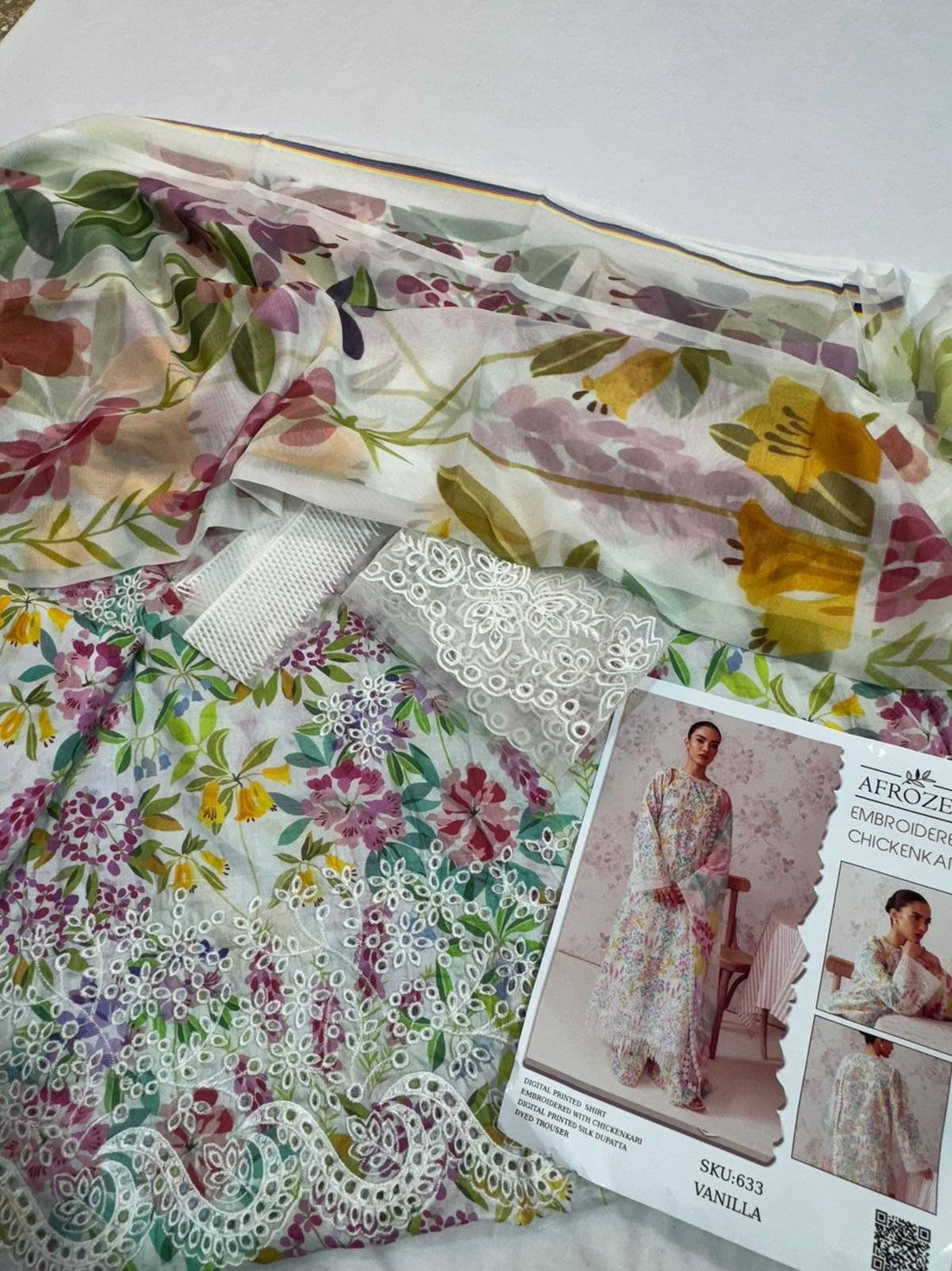 Afrozeh Vanilla floral LAWN