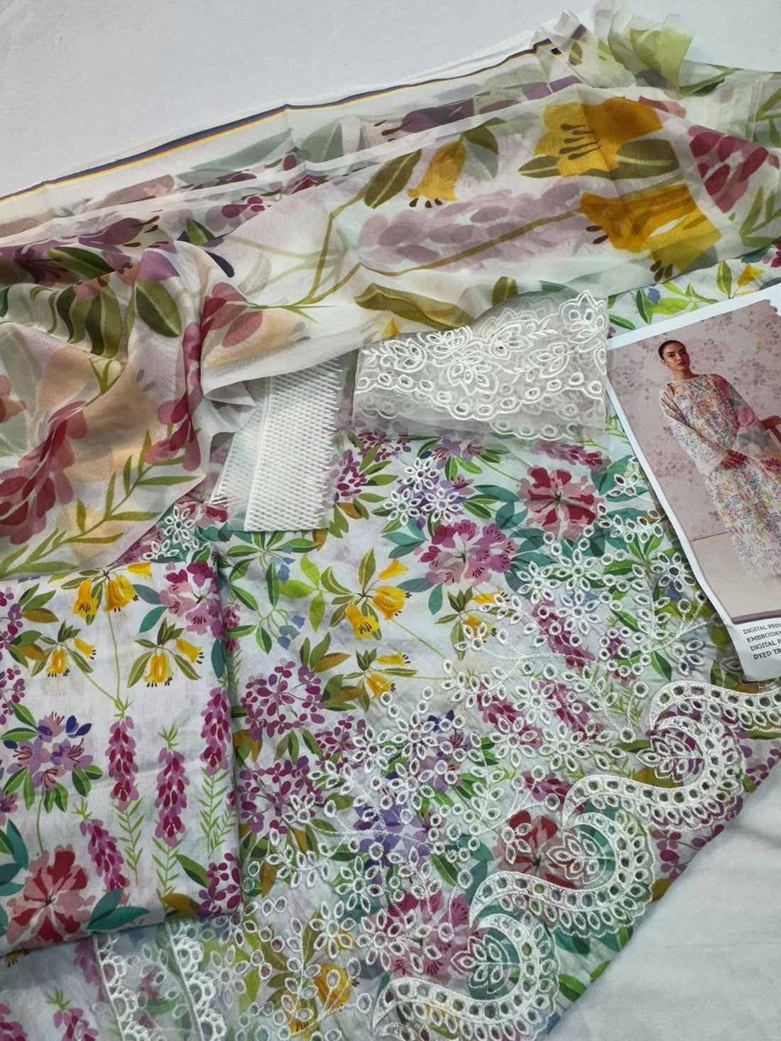 Afrozeh Vanilla floral LAWN