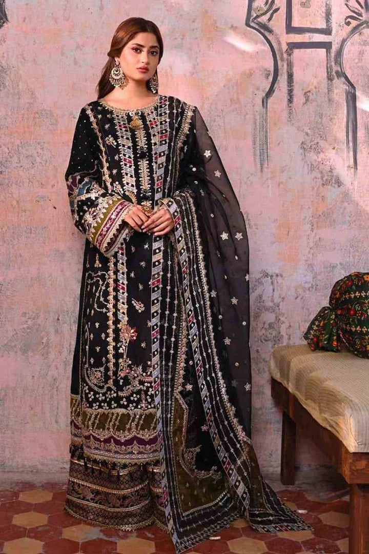 Qalamkar Black - Sajal Aly