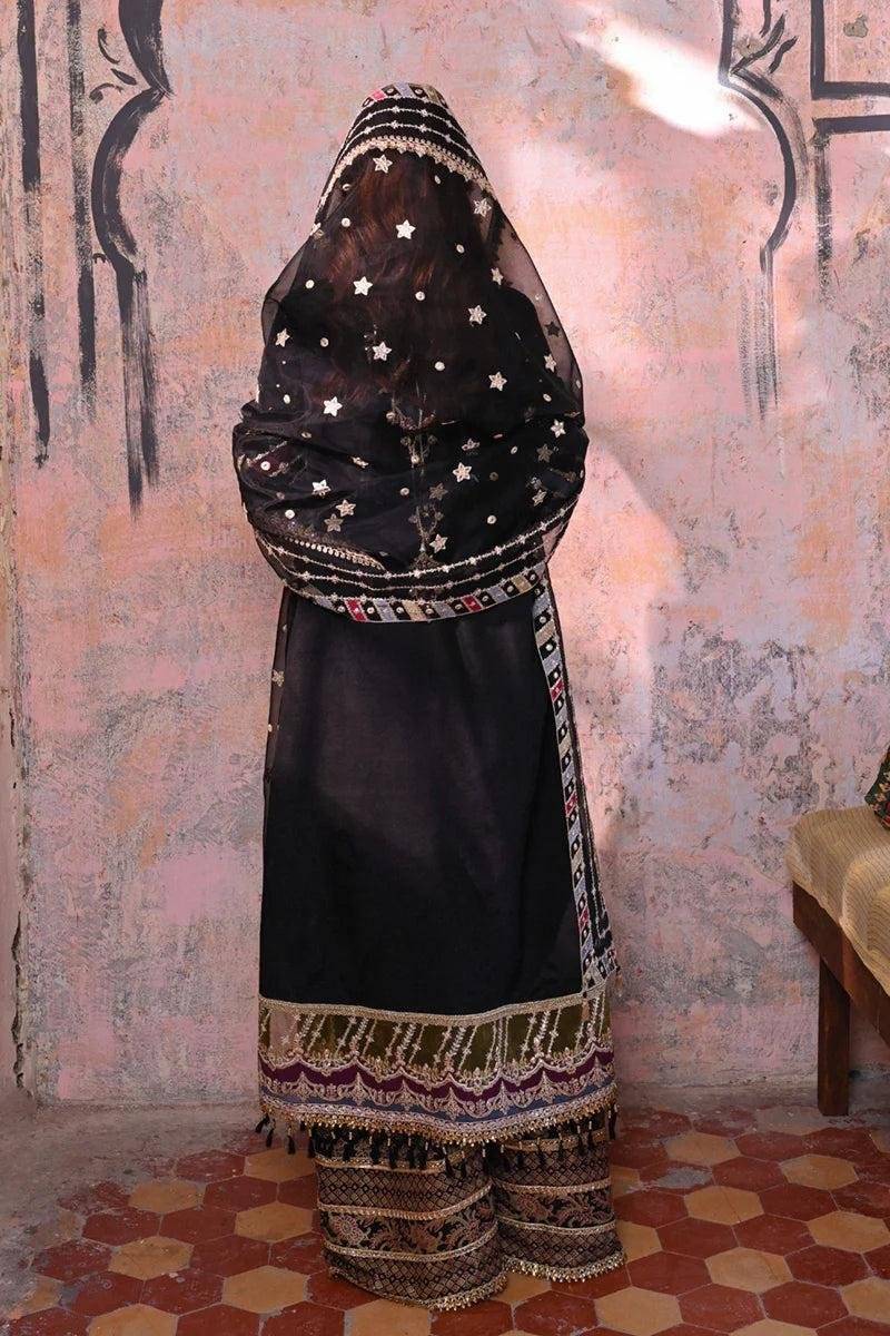 Qalamkar Black - Sajal Aly