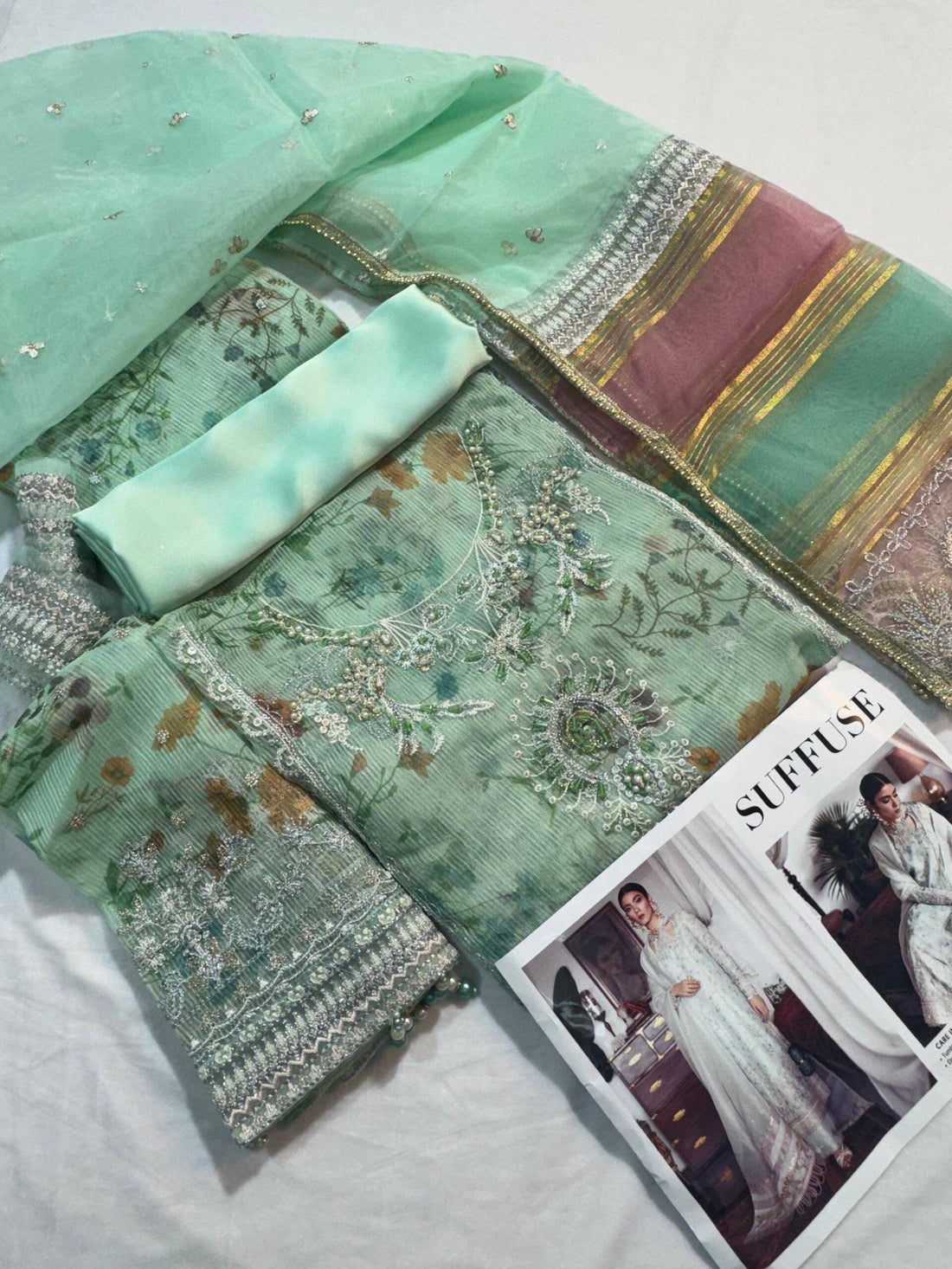 Suffuse pista green khadi net