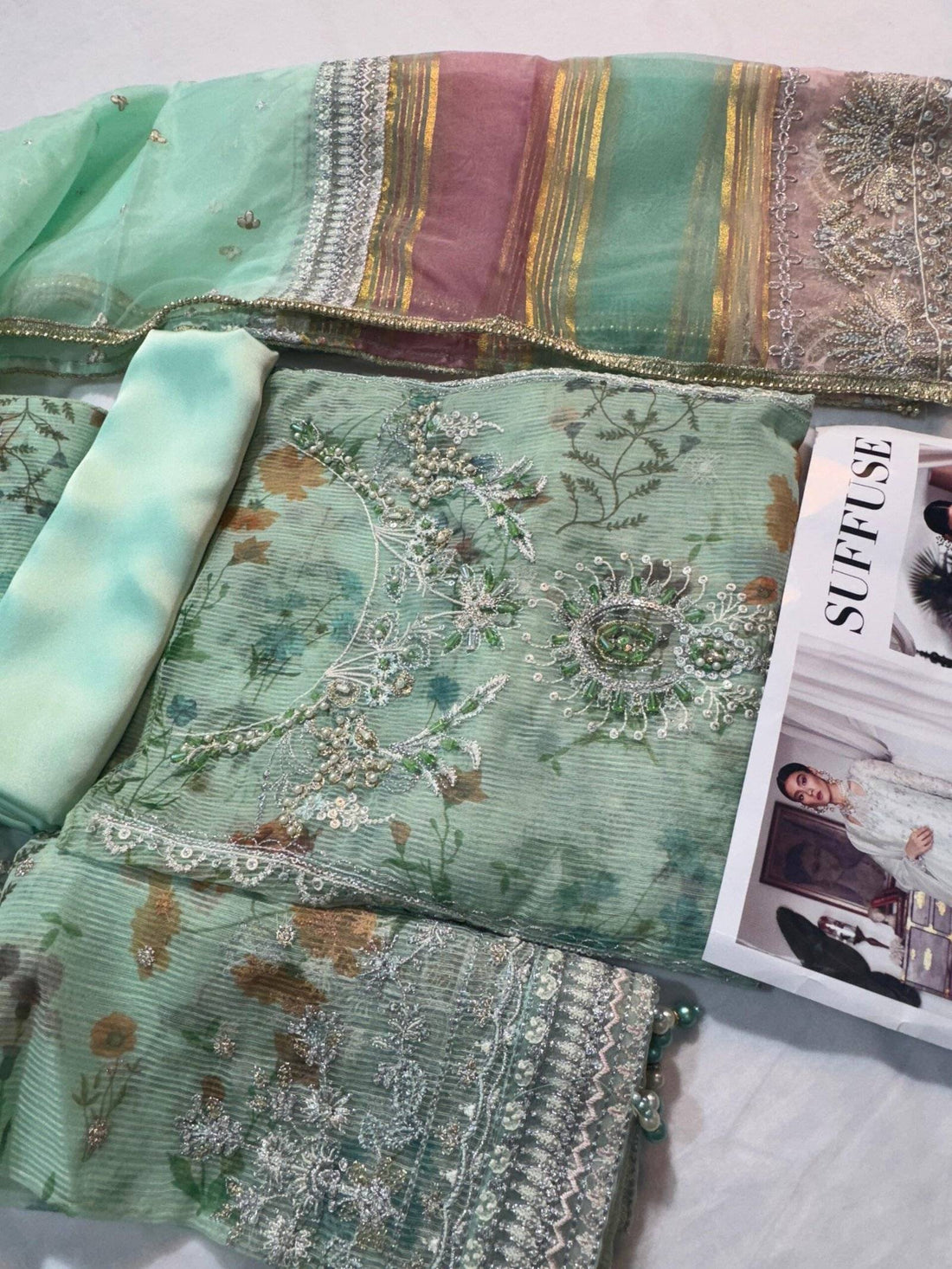 Suffuse pista green khadi net