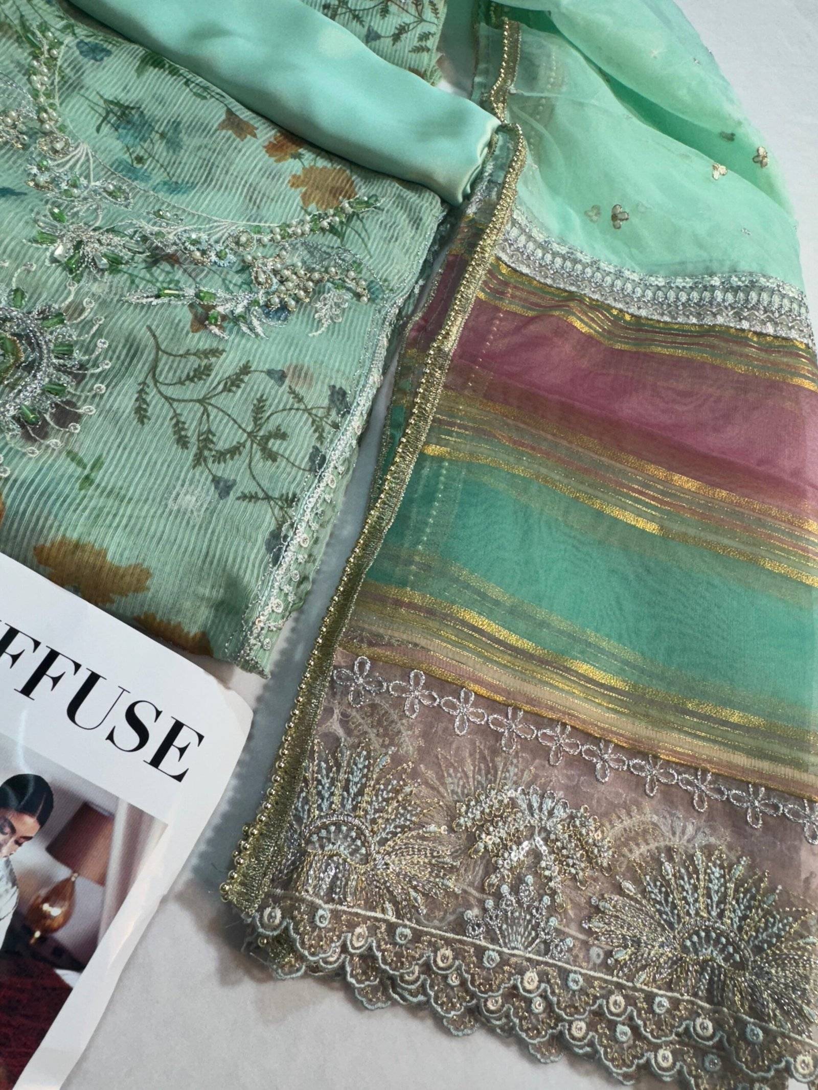 Suffuse pista green khadi net