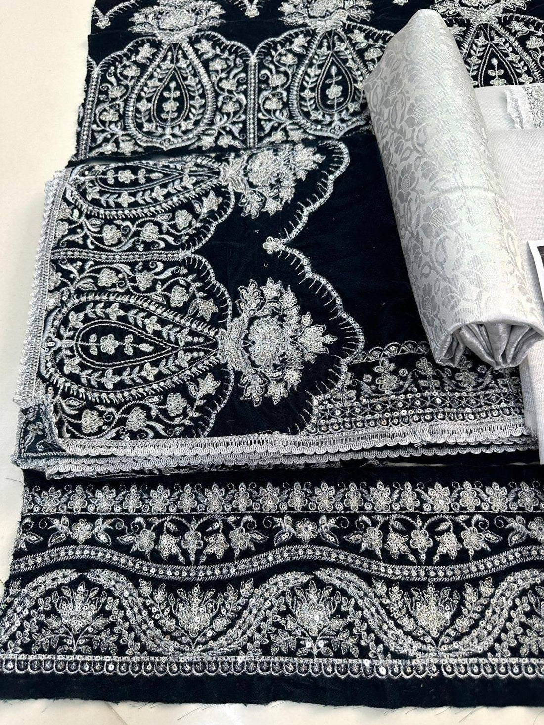 Z.C BROCADE SHAWL STYLE (SILVER )