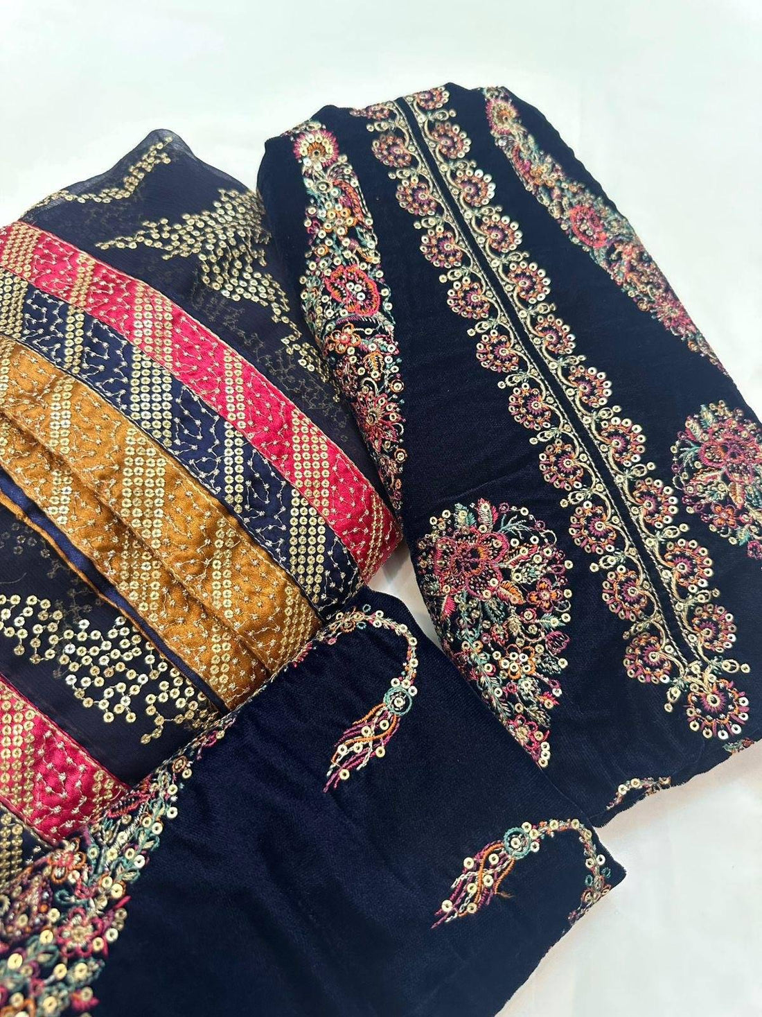 JAZMIN VELVET 24 KEERI EMB