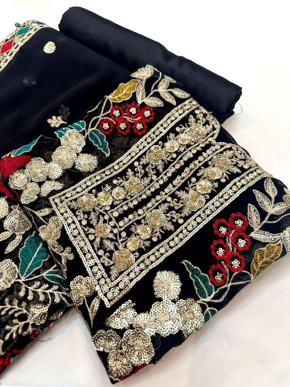 HASEEN’s CHIFFON MEHNAAZ