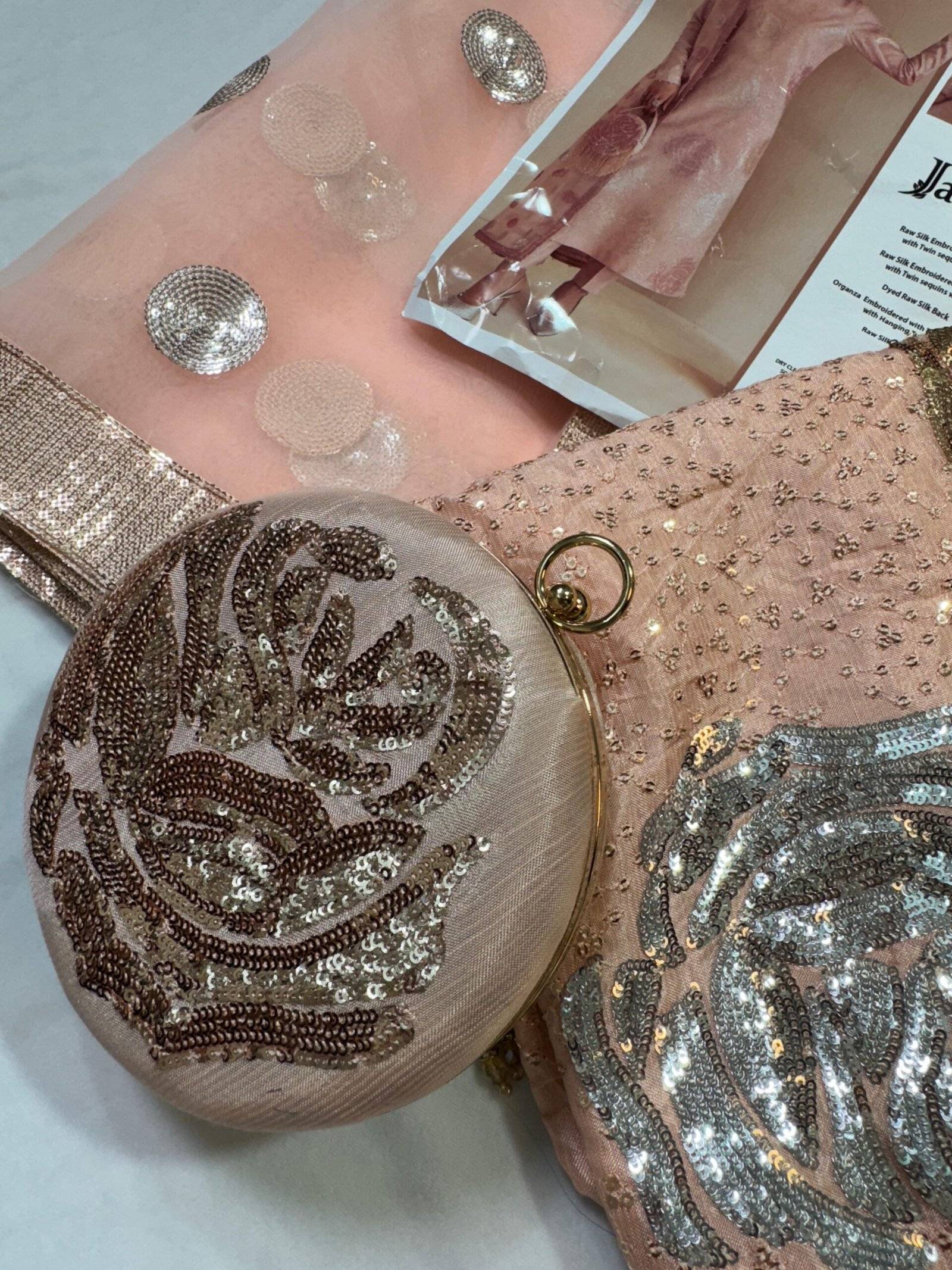 JAZMIN CLUTCH PEACH