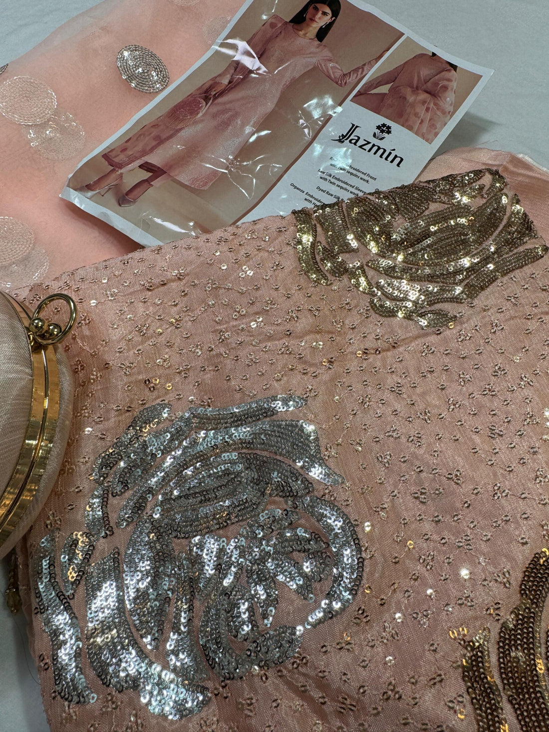JAZMIN CLUTCH PEACH
