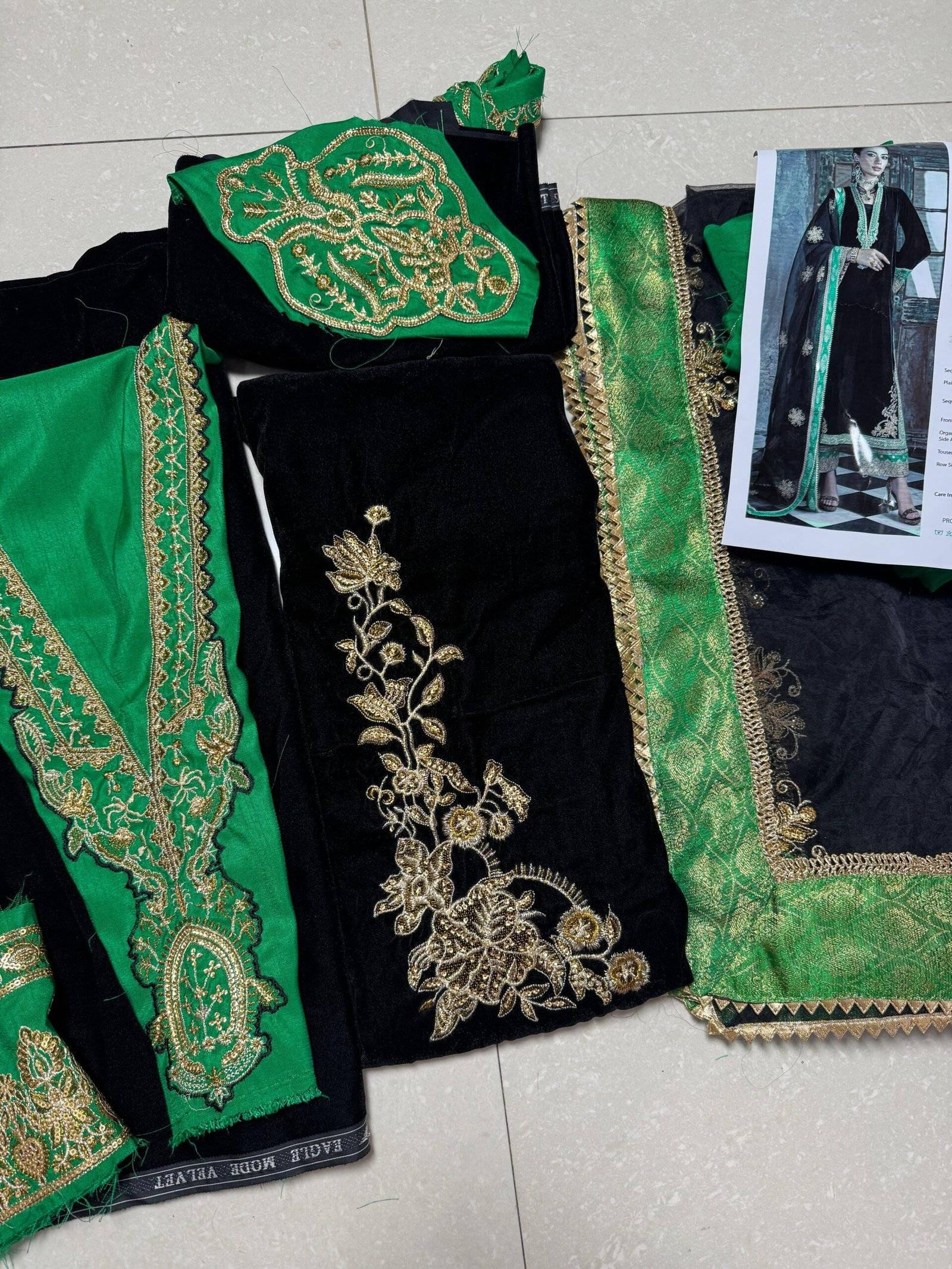ZAINAB.CHOTANI VELVET Vanya