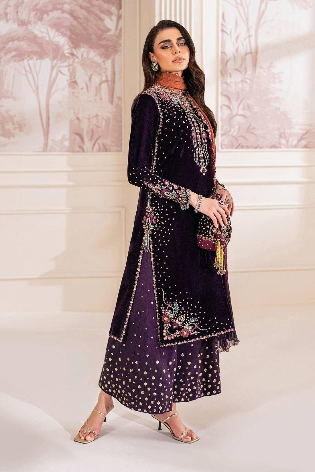 BARQ VELVET (crush multi Dupatta)