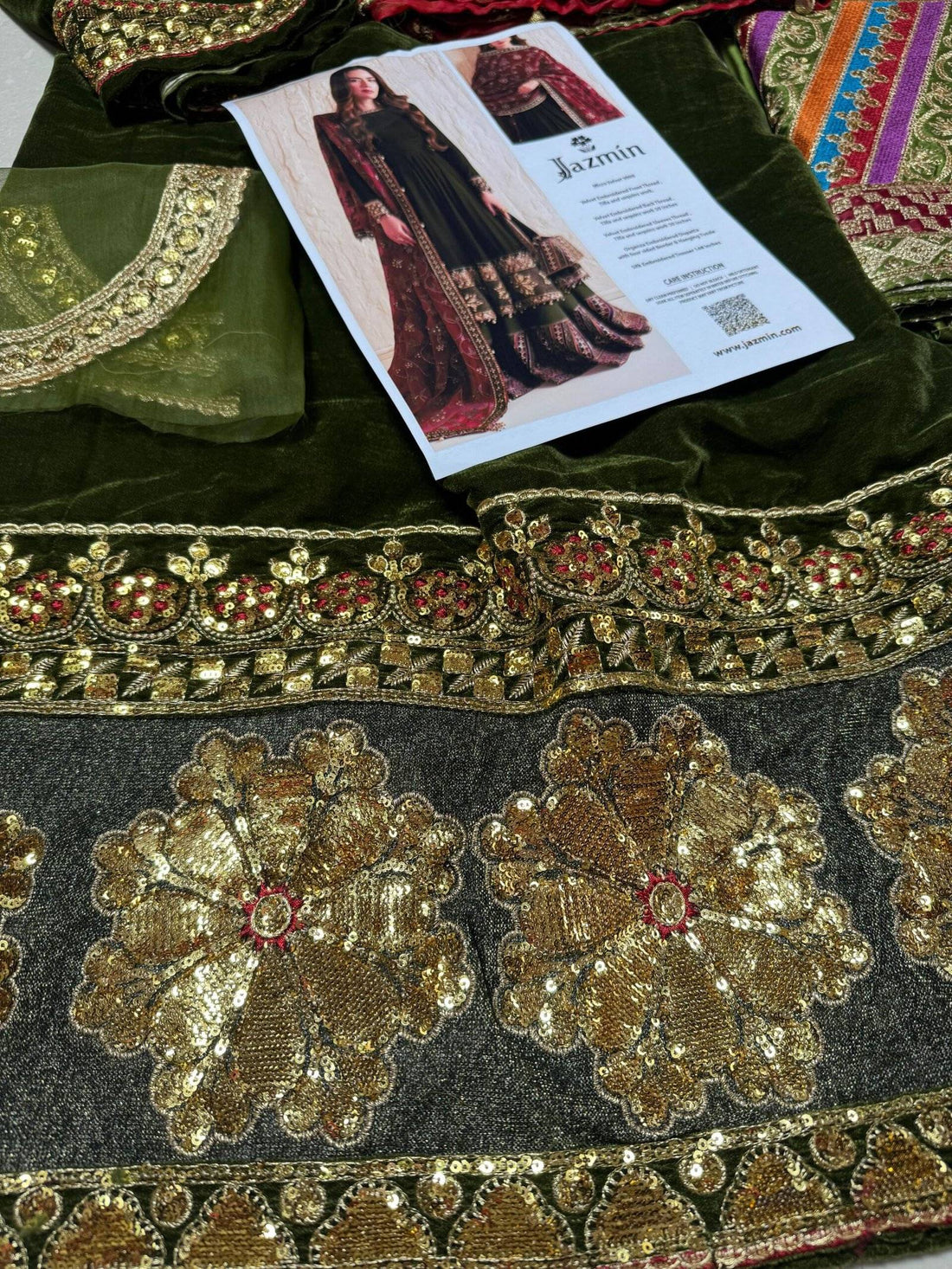 JAZMIN ANARKALI VELVET LENGHA