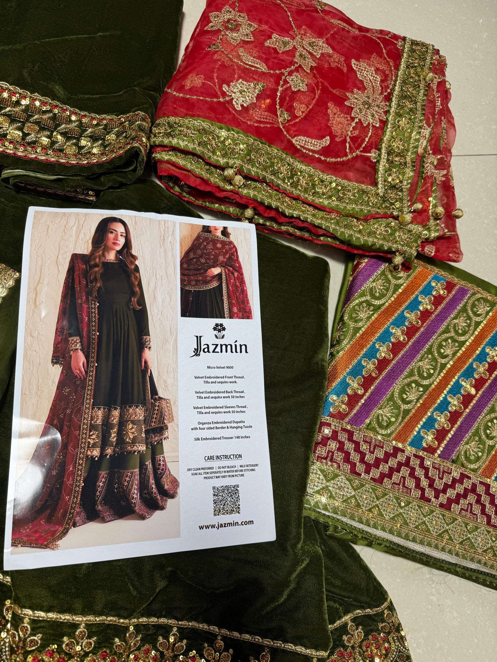 JAZMIN ANARKALI VELVET LENGHA