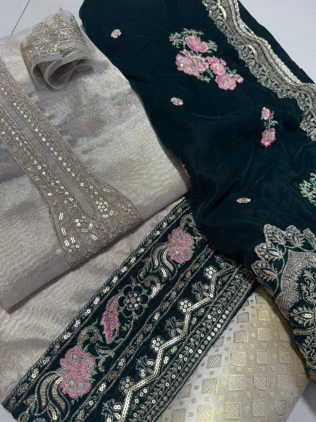 ZAINAB CHOTANI TISSUE VELVET