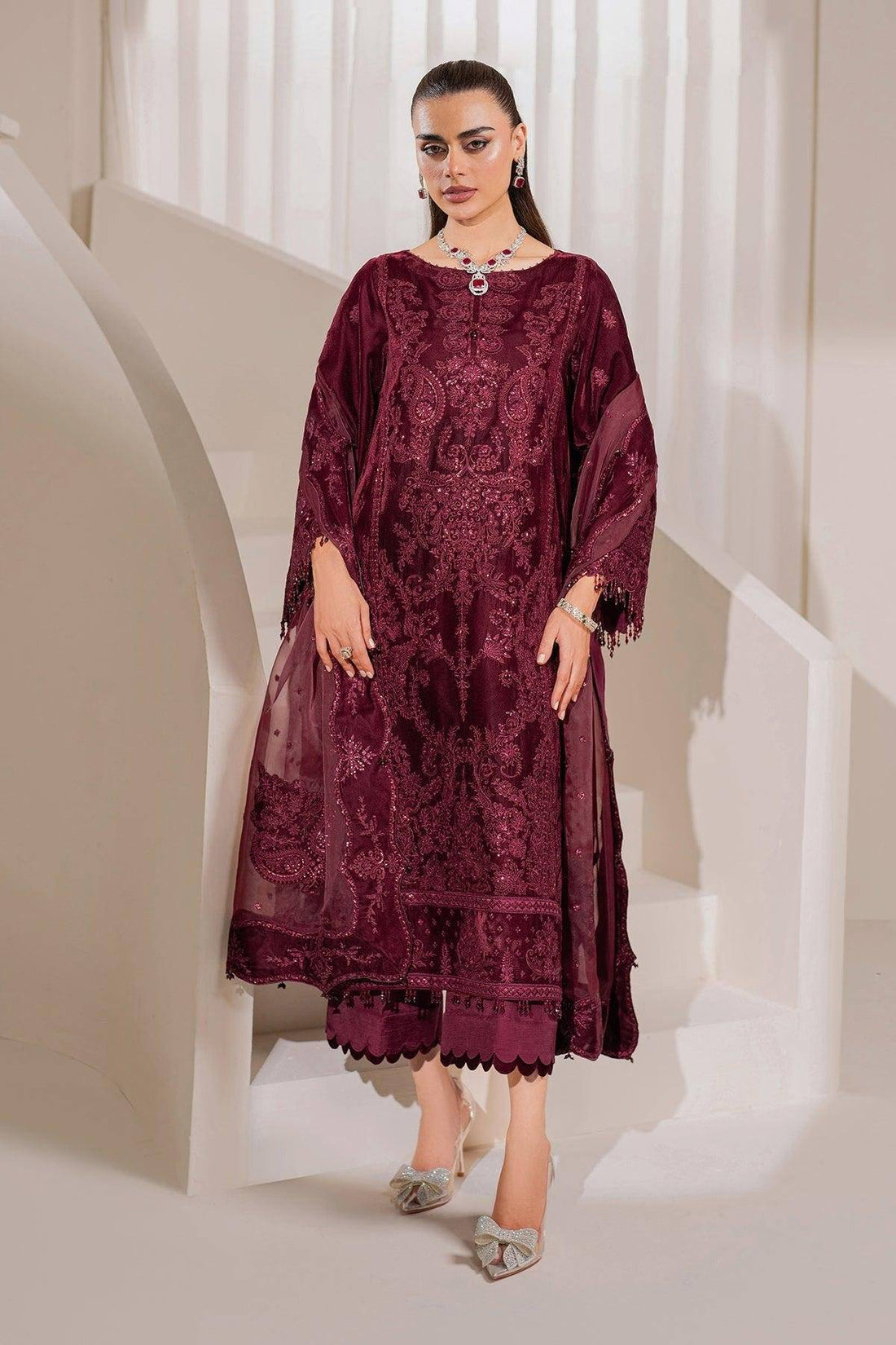 BAROQUE MEHROON VELVET DARK