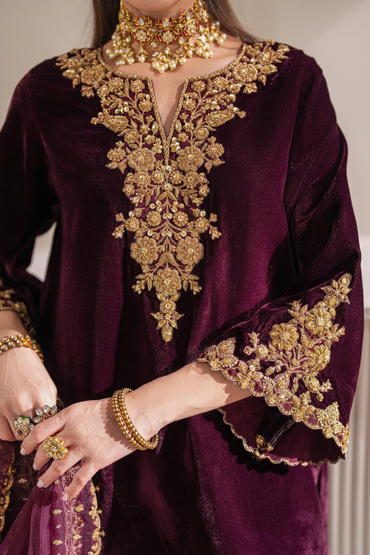 BAROQUE HANDCRAFT VELVET