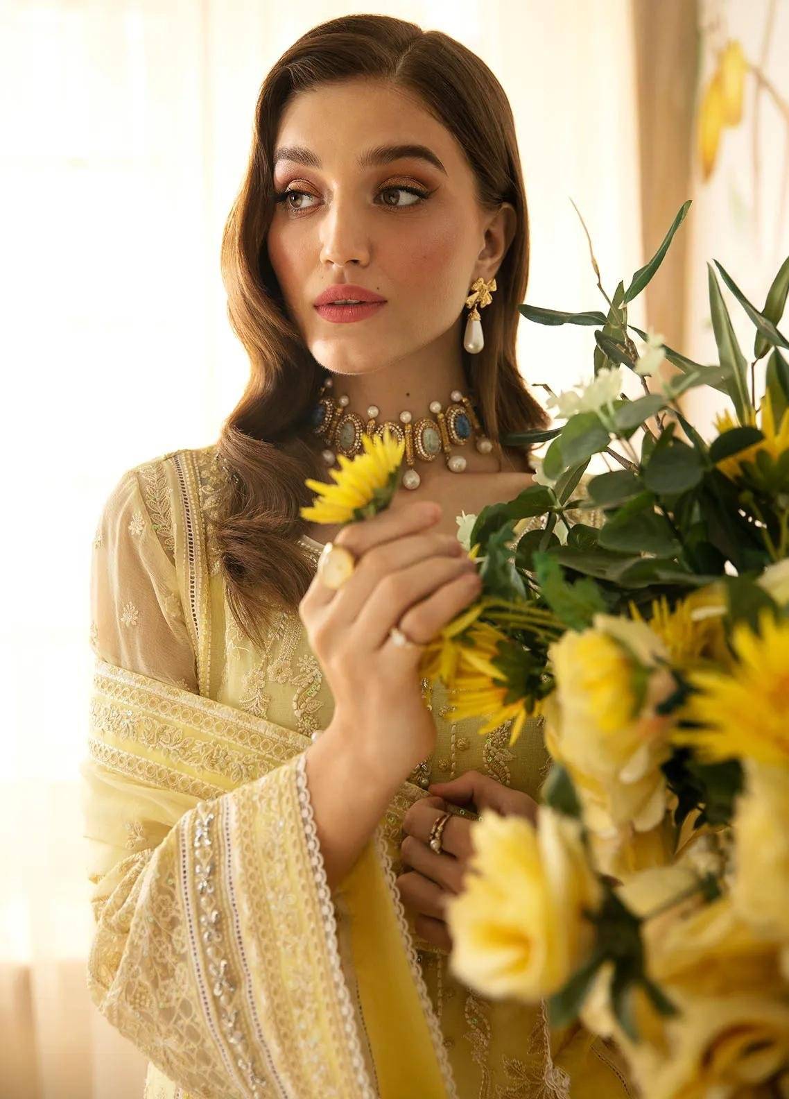 GULAAL CHIFFON BUTTER