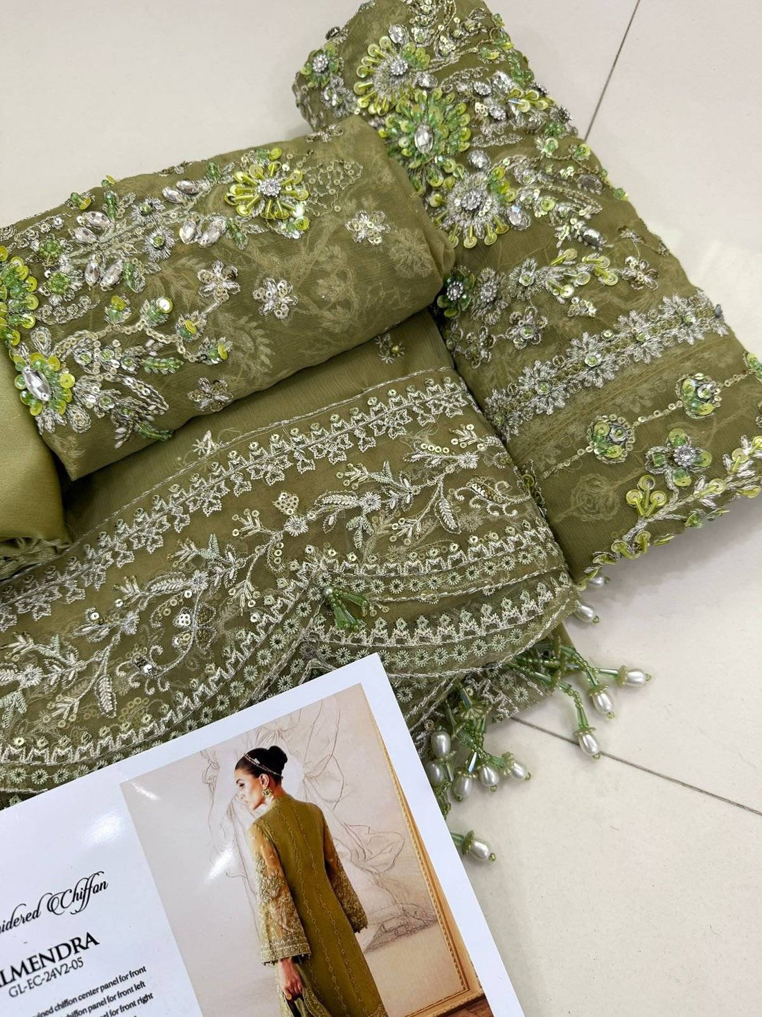 Gulal pistachio green chiffon (Almendra)