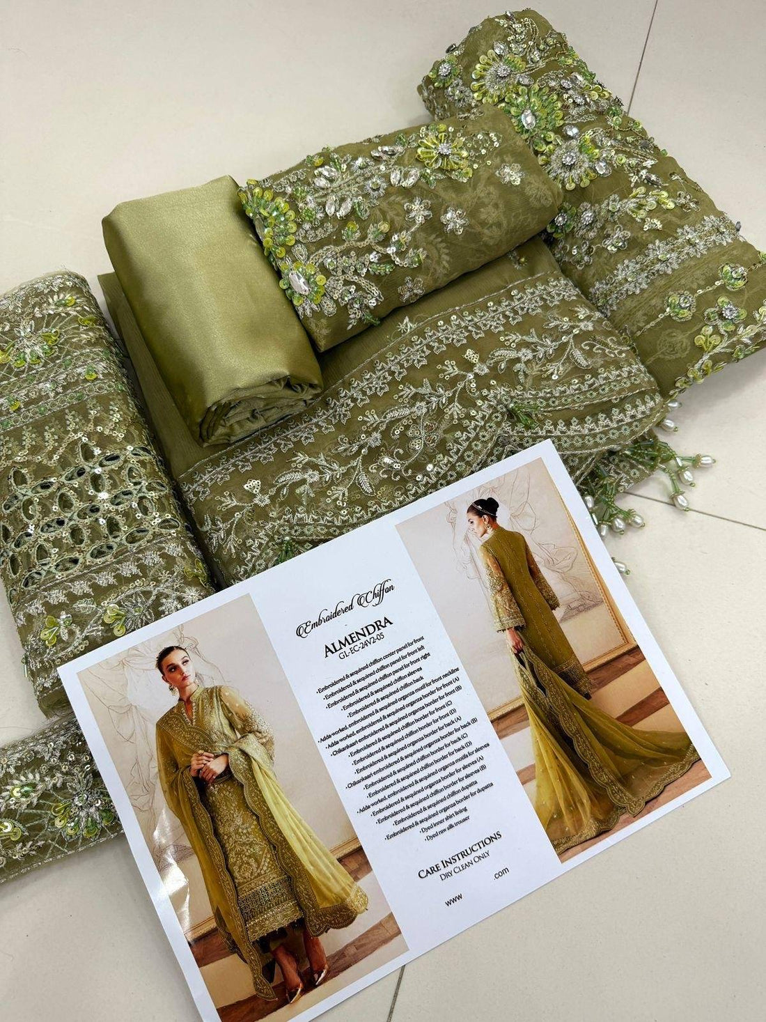 Gulal pistachio green chiffon (Almendra)