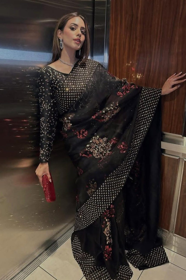 AYESHA BAIG | MUZE SAREE