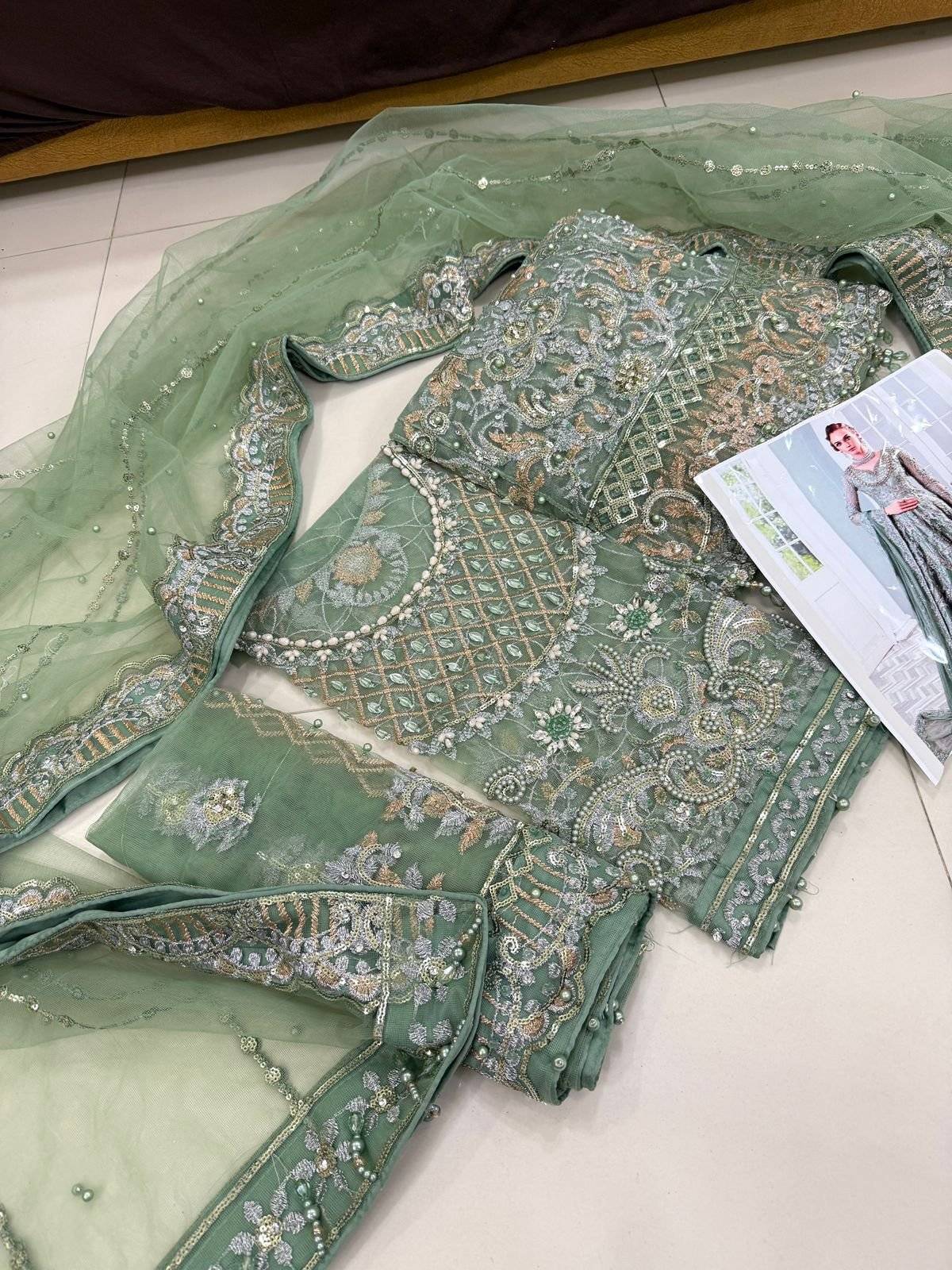 CRISTAL CRIMSON NEEM MAXI