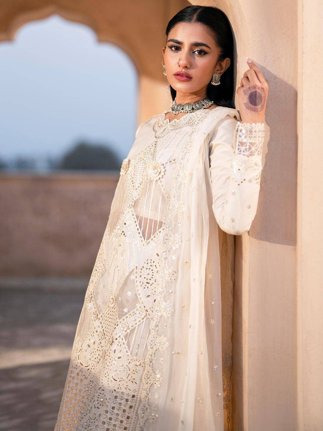 BINILYAS LAWN CREAMY BAREEZE