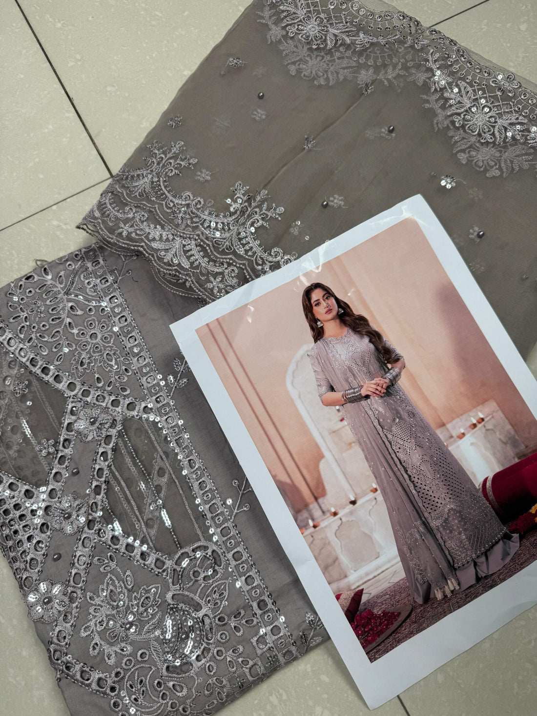 BINILYAS DILBARO LAWN GREY