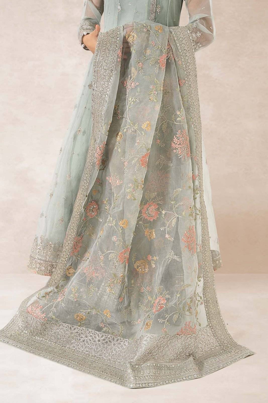 M.B COTTON LAWN PISTA