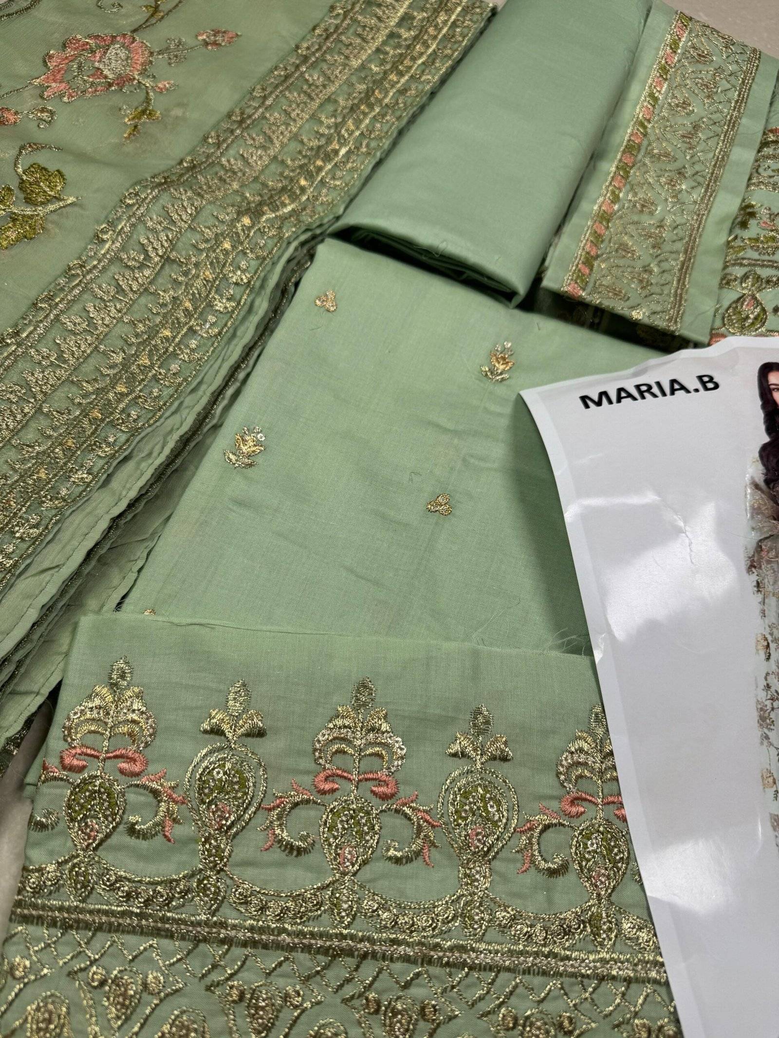M.B COTTON LAWN PISTA