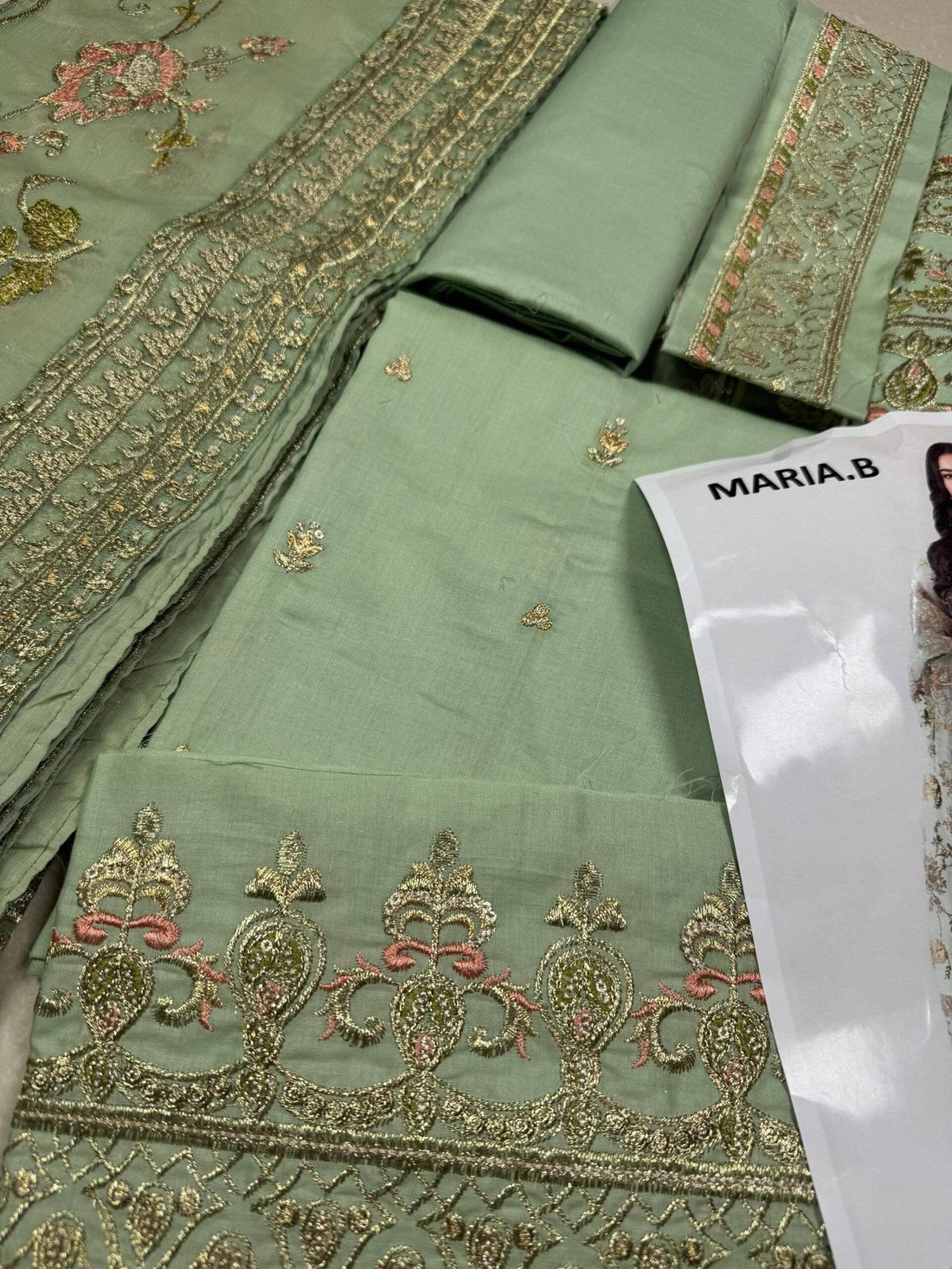 M.B COTTON LAWN PISTA