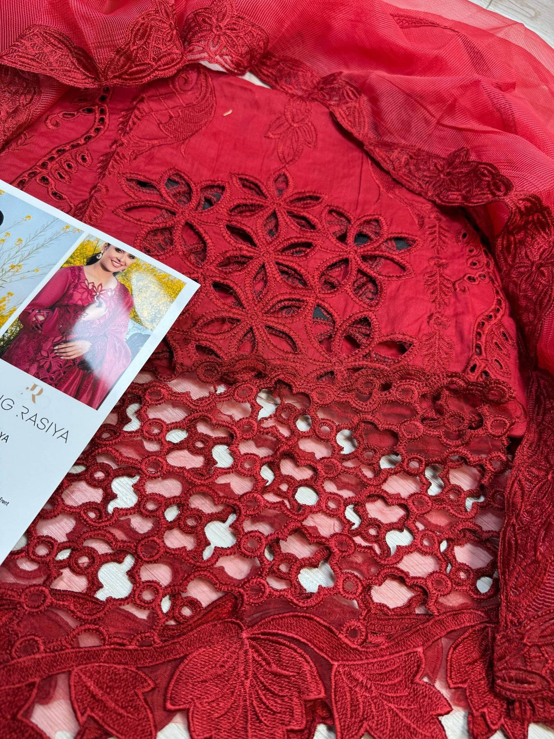 RANG RASIA KI LAWN || MAYA RED || EID K DESIGNS