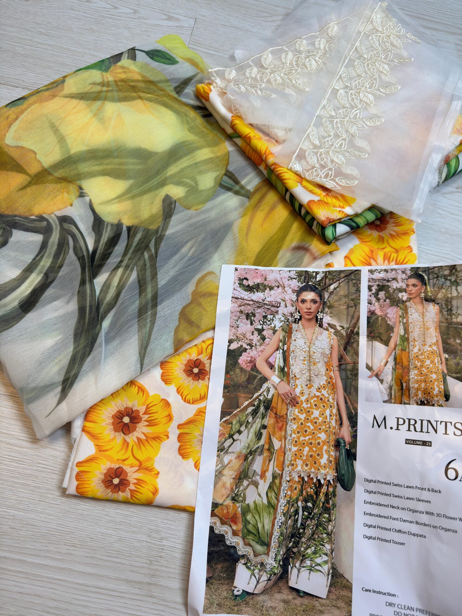 MPRINT SWISS LAWN - 6B sunflower